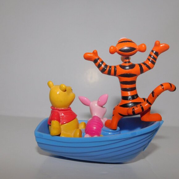 Disney Winnie the Pooh Tigger & Piglet in Row Boat Figure 3.5" PVC - Picture 5 of 6
